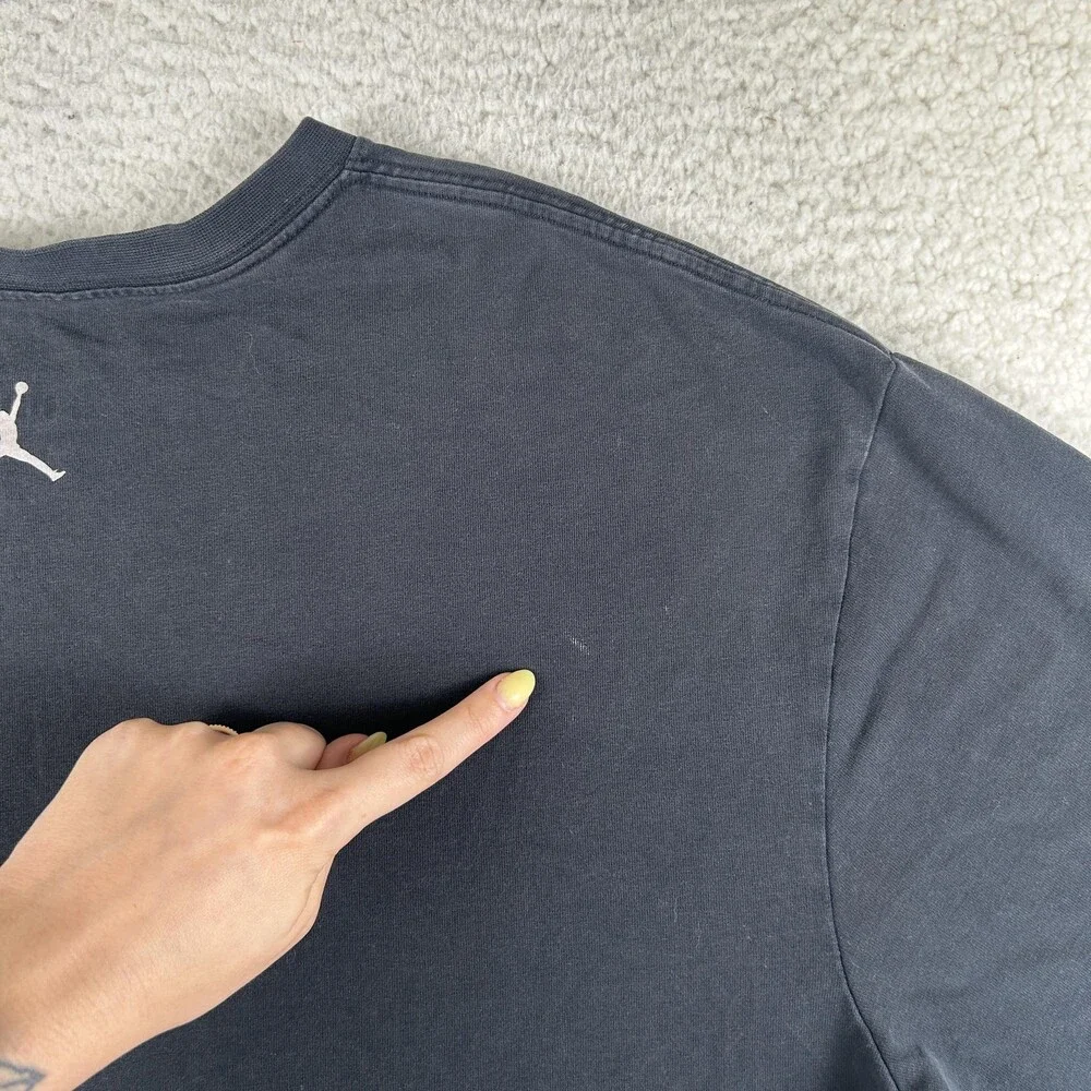 Jordan Shirt Mens XL Black Jamming Frequency Air Jordan 23 Nike Graphic Tee